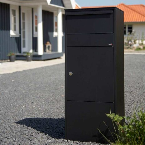 Pakketbrievenbus voor grotere pakketten (met uitname voorkant zwart) 