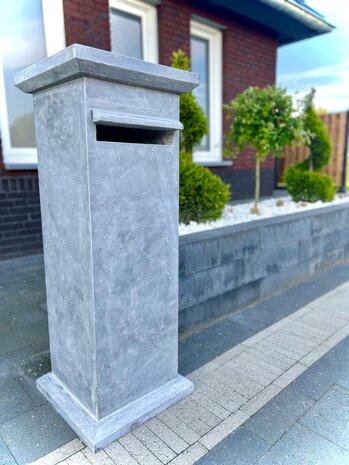 Hardsteen brievenbus Almelo