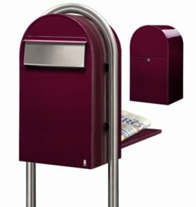 Brievenbus Bobi Grande B donkerrood RAL 3005