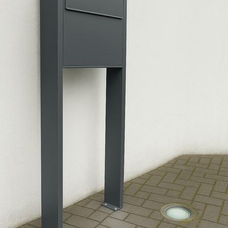 B-keus Design brievenbus Hoogezand met statief Mat antraciet RAL 7021
