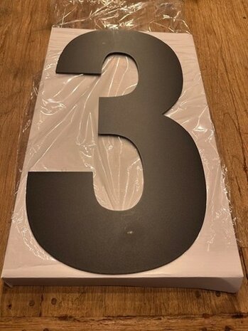 B-keus Groot huisnummer: 3 (50cm) zwart mat