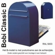 brievenbus Donkerblauw Bobi Classic B RAL 5003 plus statief Bobi Round RAL 5003