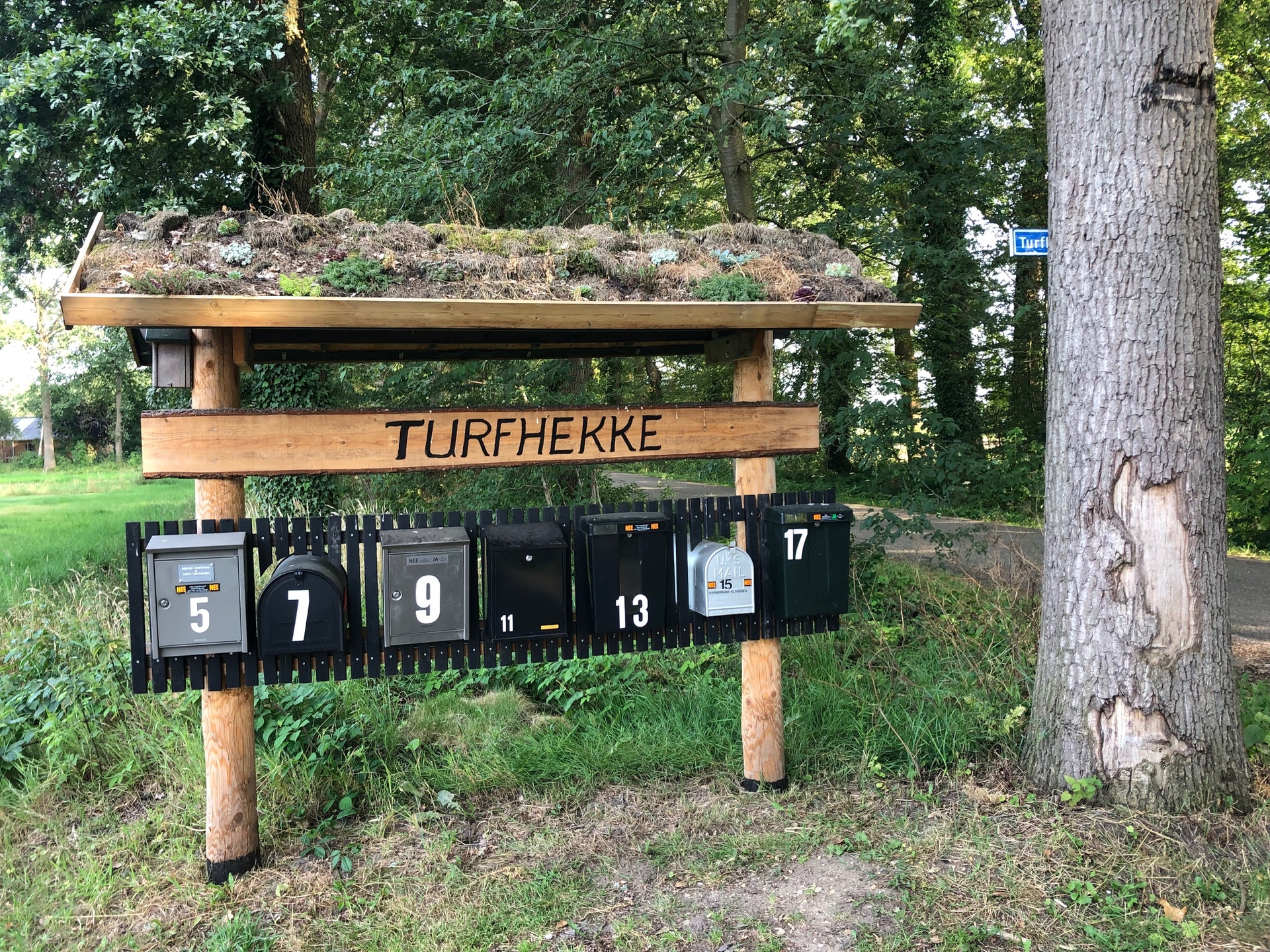 klein Klacht Bier brievenbussen bij een woonpark - Brievenbus Webshop