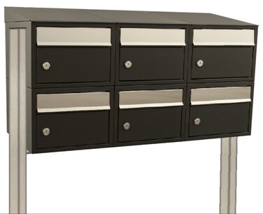 Brievenbussysteem 6 brievenbussen zwart incl. statief Brievenbussysteem 6 brievenbussen zwart incl. statief