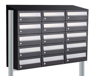 Brievenbuskast (3x5) 15 brievenbussen zwart met statief (en dakje) Brievenbuskast (3x5) 15 brievenbussen zwart met statief (en dakje)