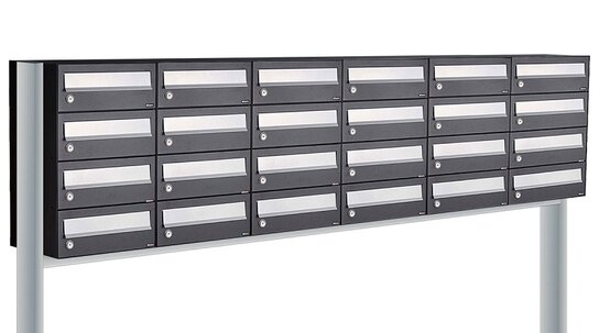 Brievenbuskast (6x4) 24 brievenbussen zwart met statief Brievenbuskast (6x4) 24 brievenbussen zwart met statief