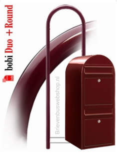 Brievenbus Bobi Duo bordeauxrood RAL 3005 + statief round RAL 3005 Brievenbus Bobi Duo bordeauxrood RAL 3005 + statief round RAL 3005