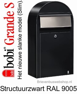 Brievenbus Bobi Grande S structuurzwart RAL 9005 Brievenbus Bobi Grande S structuurzwart RAL 9005