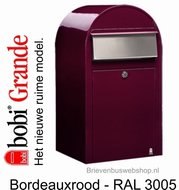 Brievenbus Bobi Grande bordeauxrood RAL 3005